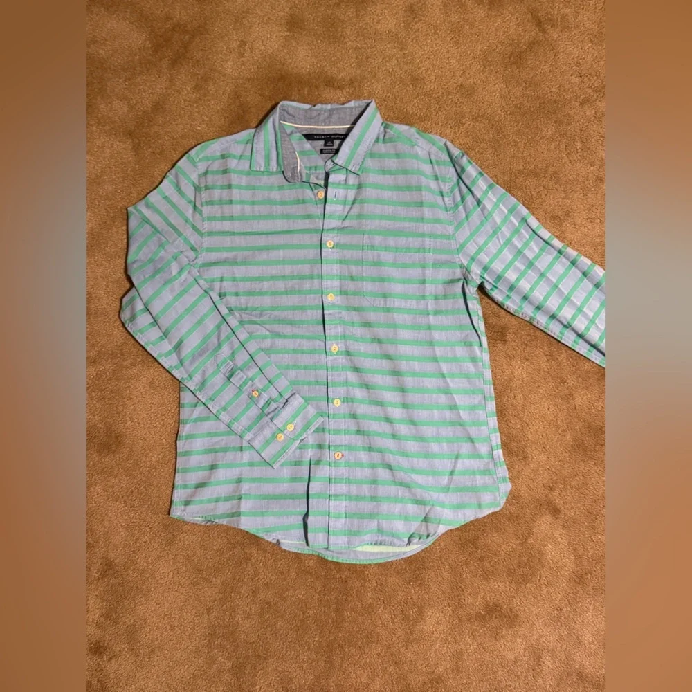 Tommy Hilfiger Long Sleeve Button-Up Shirt in Light Blue & Green
